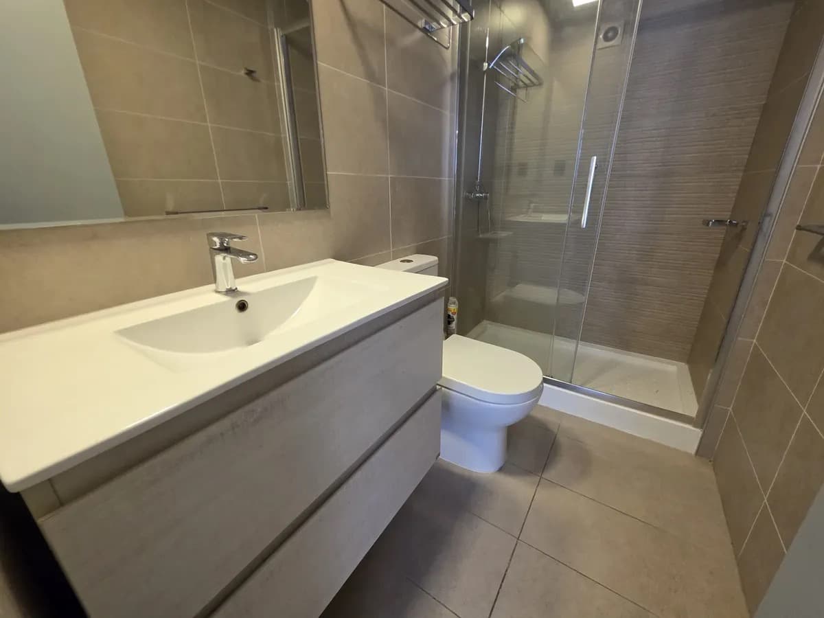 Departamento nuevo de 1 dormitorio, Metro Manquehue, Las Condes — foto 3